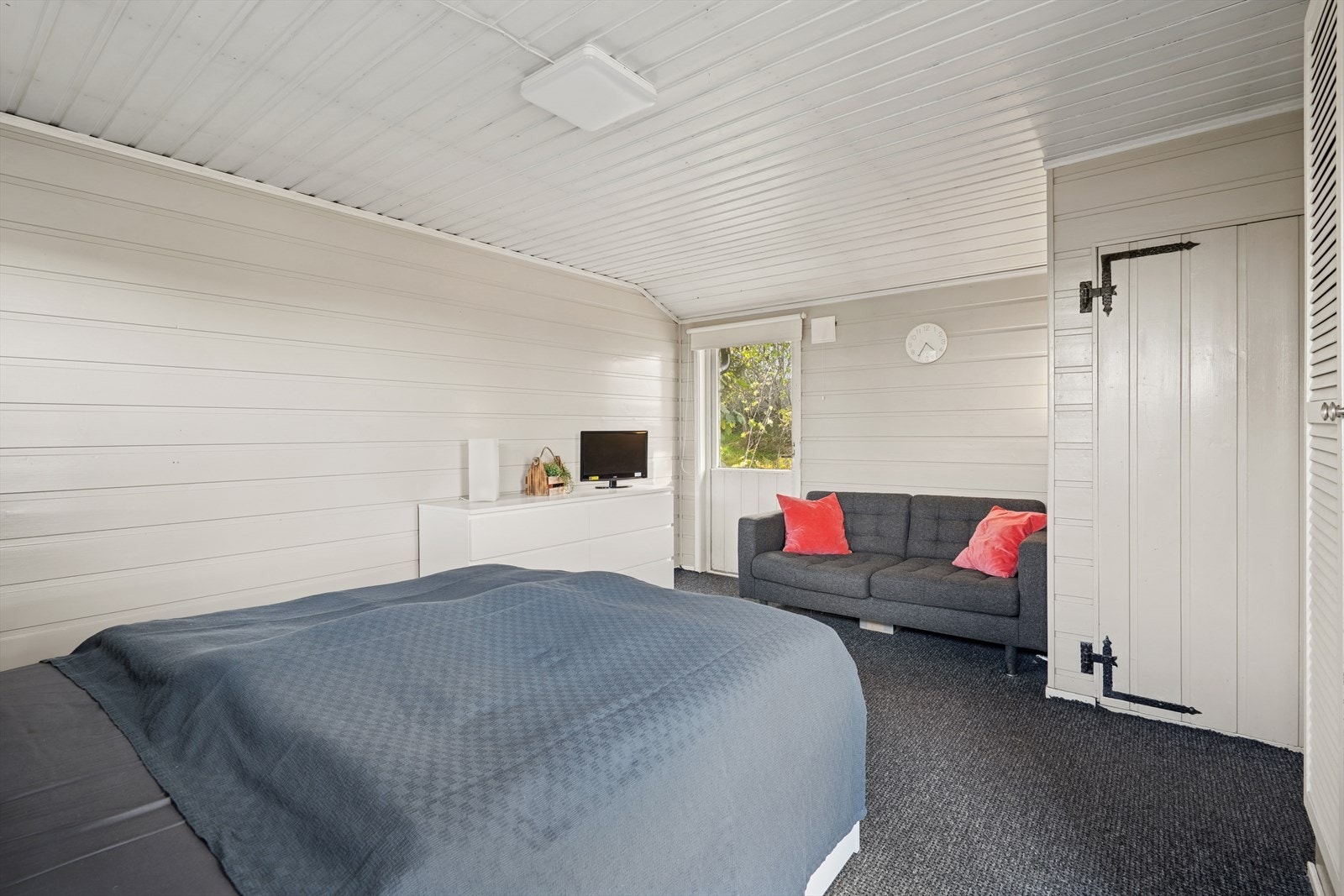 Fra rommet er det utgang til to terrasser. Galleribilde