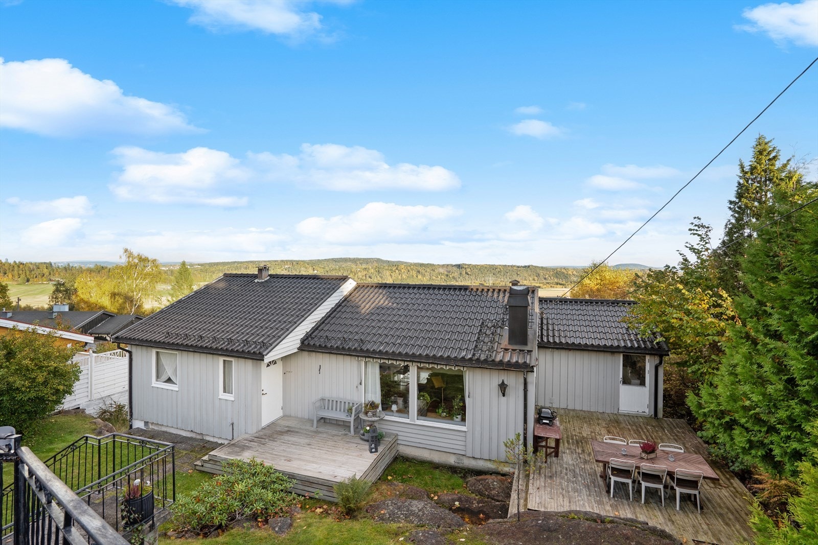 En velholdt enebolig beliggende i et barnevennlig område! Galleribilde