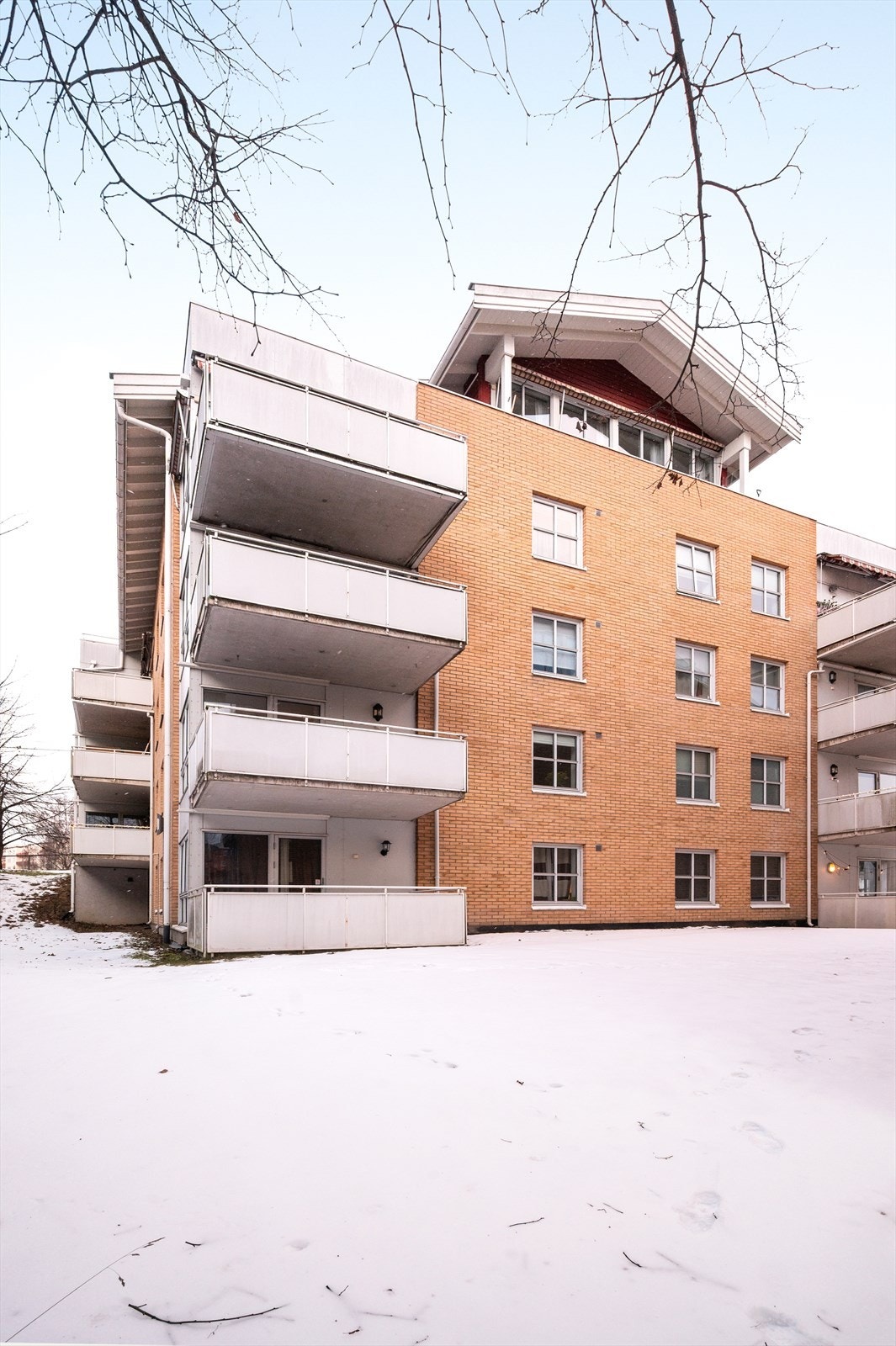 Fasade sett fra fellesområdene. Galleribilde