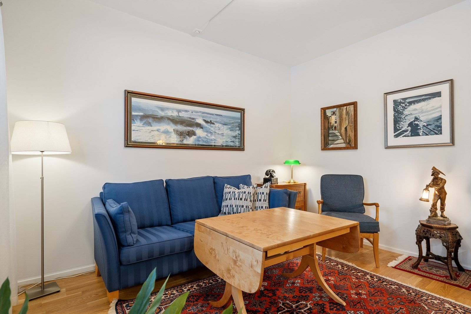 Leiligheten har vannbåren gulvvarme i gang, bad og stue/kjøkken, samt balansert ventilasjon Galleribilde