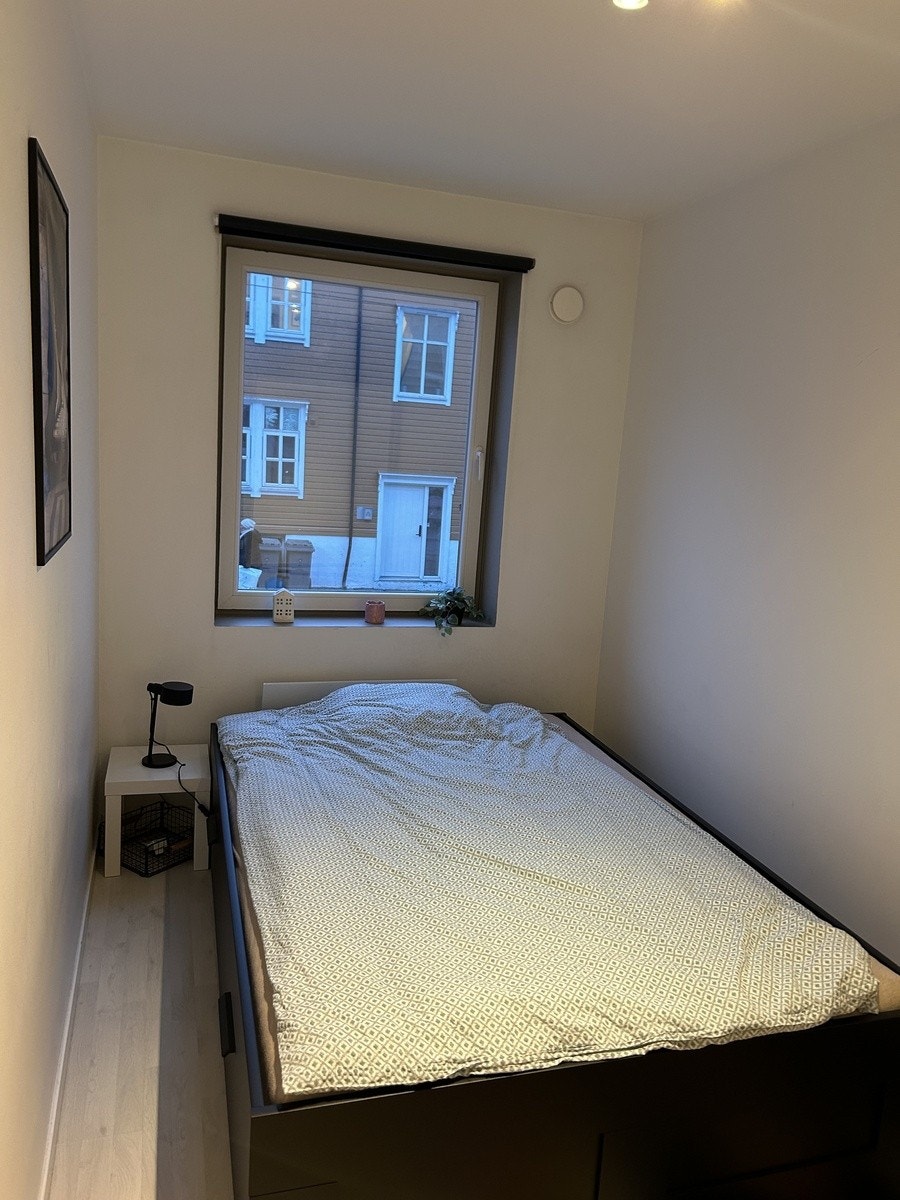 Soverom 2 som også måler 8,8 kvm. Kommer også med tilhørende skap Galleribilde