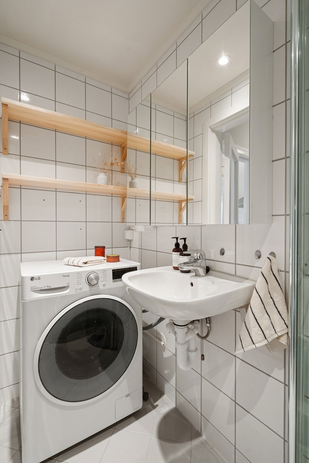 Det ble innstallert vaskemaskin og ny elektrisk kurs til maskinen i 2023. Galleribilde