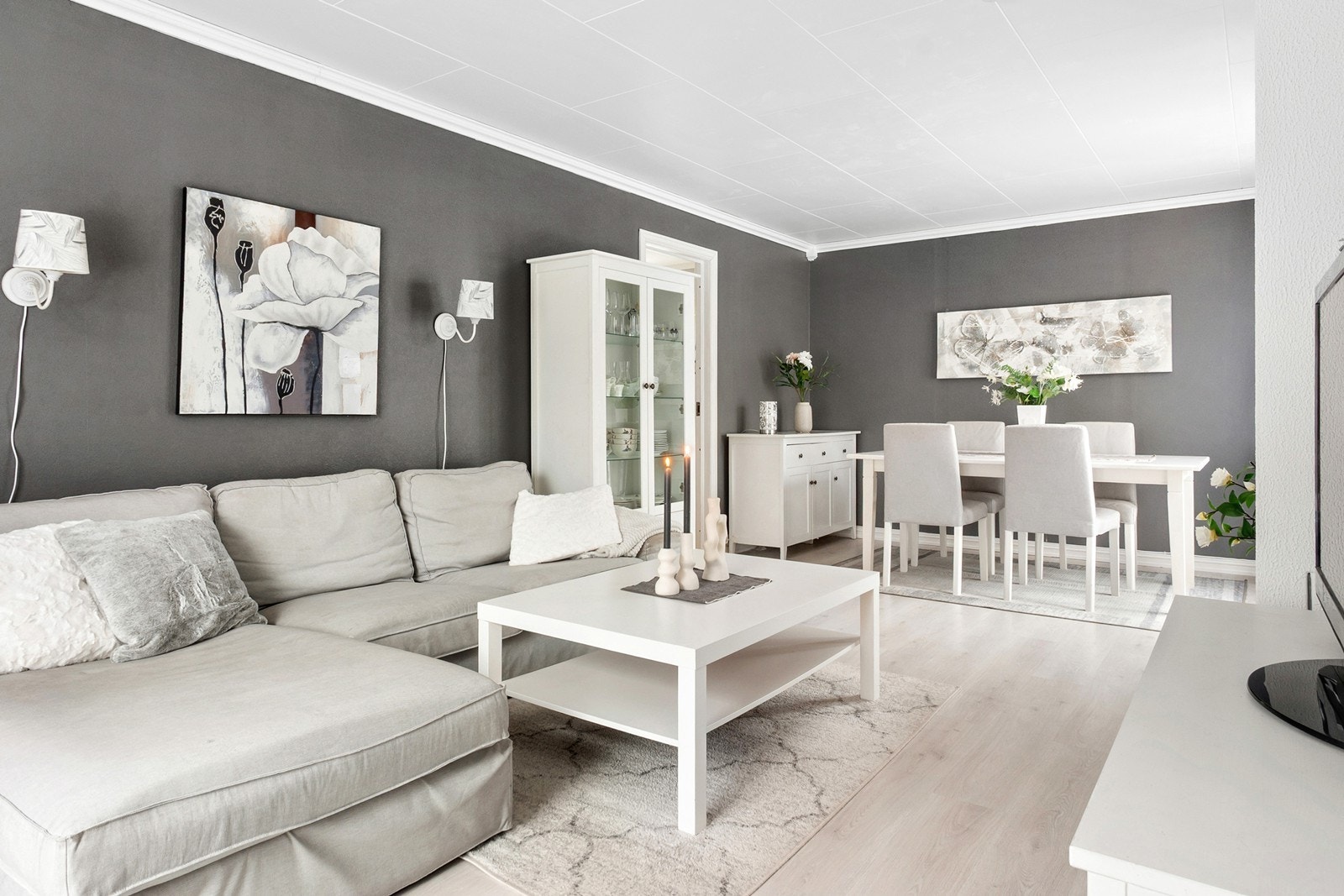 I felleskostnadene inkluderer blant annet grunnpakke for tv/internett. Galleribilde