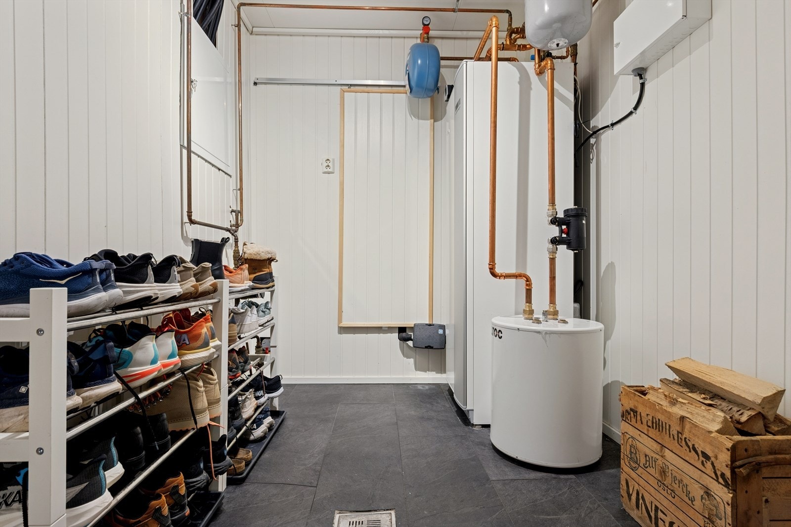 Praktisk teknisk rom! Galleribilde