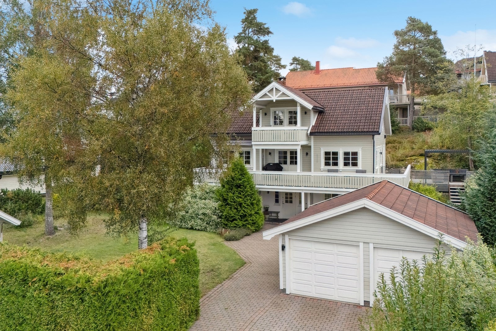 Romslig og innbydende familiebolig med god standard, i Søndre Brevik. Galleribilde