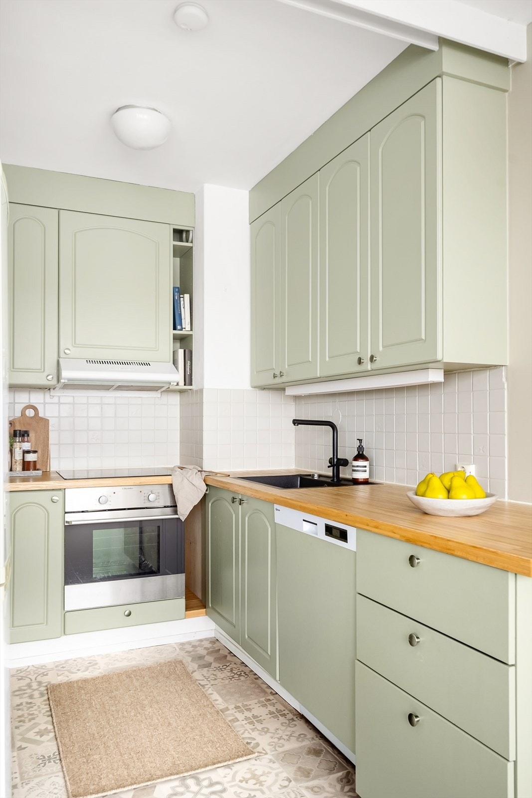 - Alle hvitevarer på kjøkkenet medfølger - Galleribilde