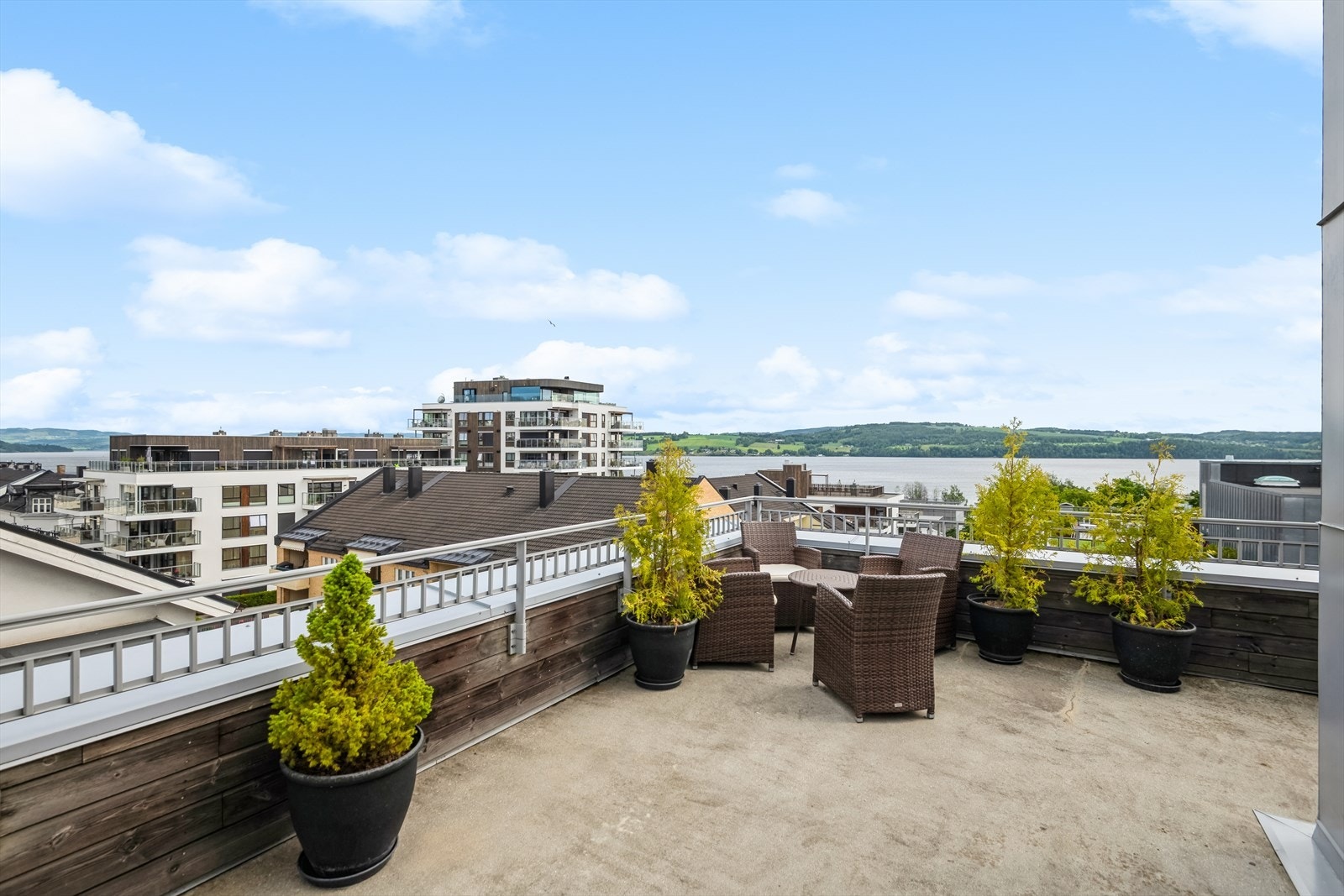 Felles takterrasse Galleribilde