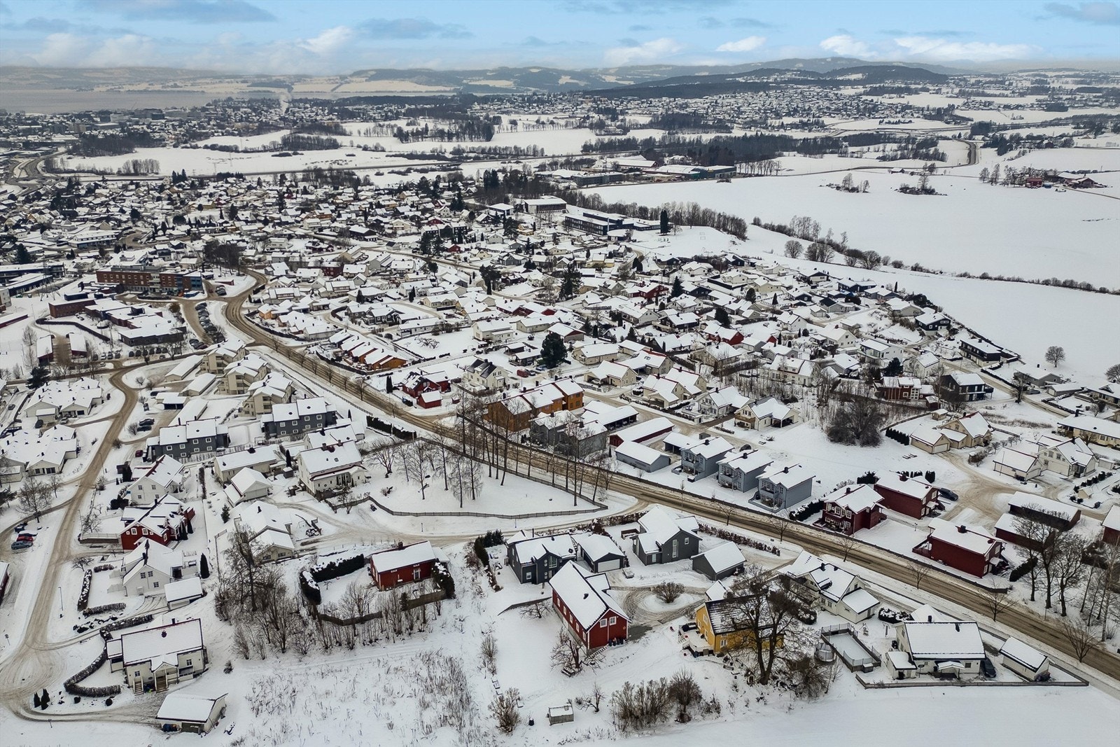 Hamar sentrum byr i tillegg på hyggelige handlegater og kulturtilbud som kino, bibliotek og kaféer. Galleribilde