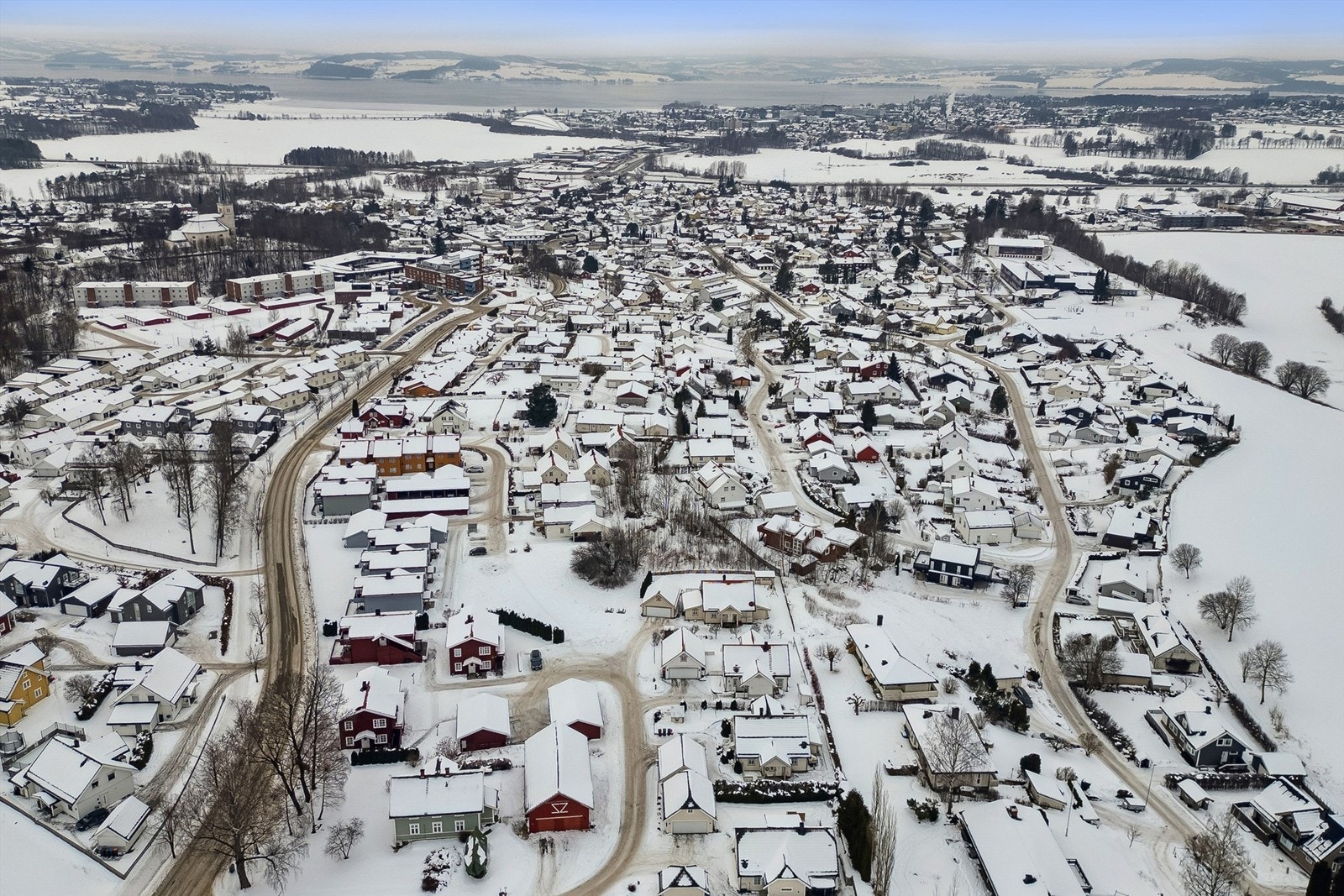 For et bredere handelstilbud ligger CC Stadion på Hamar kun ca. 3,5 km unna. Galleribilde