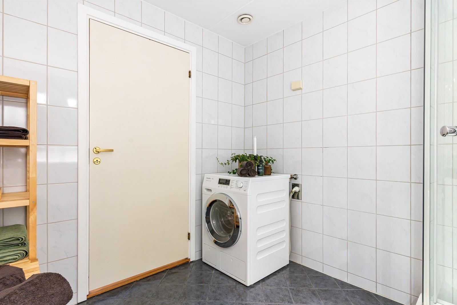 Det er også opplegg for vaskemaskin. Galleribilde