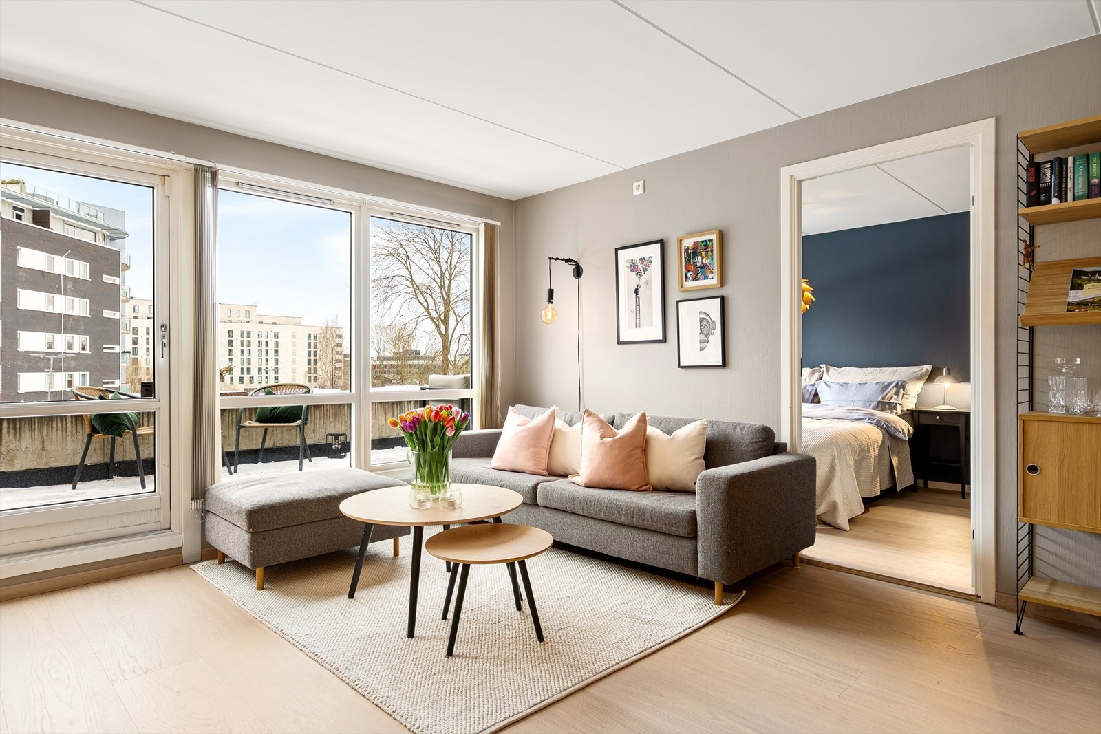 Fra stuen har du direkte adkomst til hovedsoverommet. Galleribilde