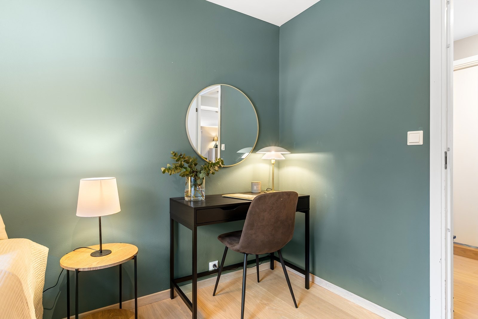 Det er et allsidig rom som passer perfekt som barnerom, gjesterom eller hjemmekontor, tilpasset dine behov. Galleribilde