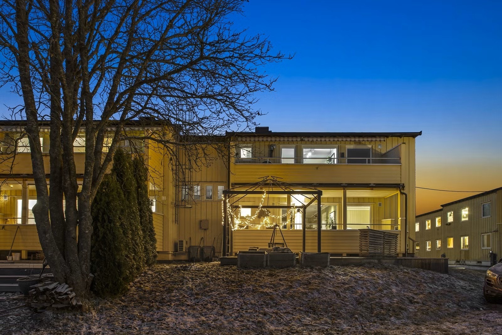 Leiligheten disponerer tre boder i kjelleren på til sammen 18 m². Galleribilde