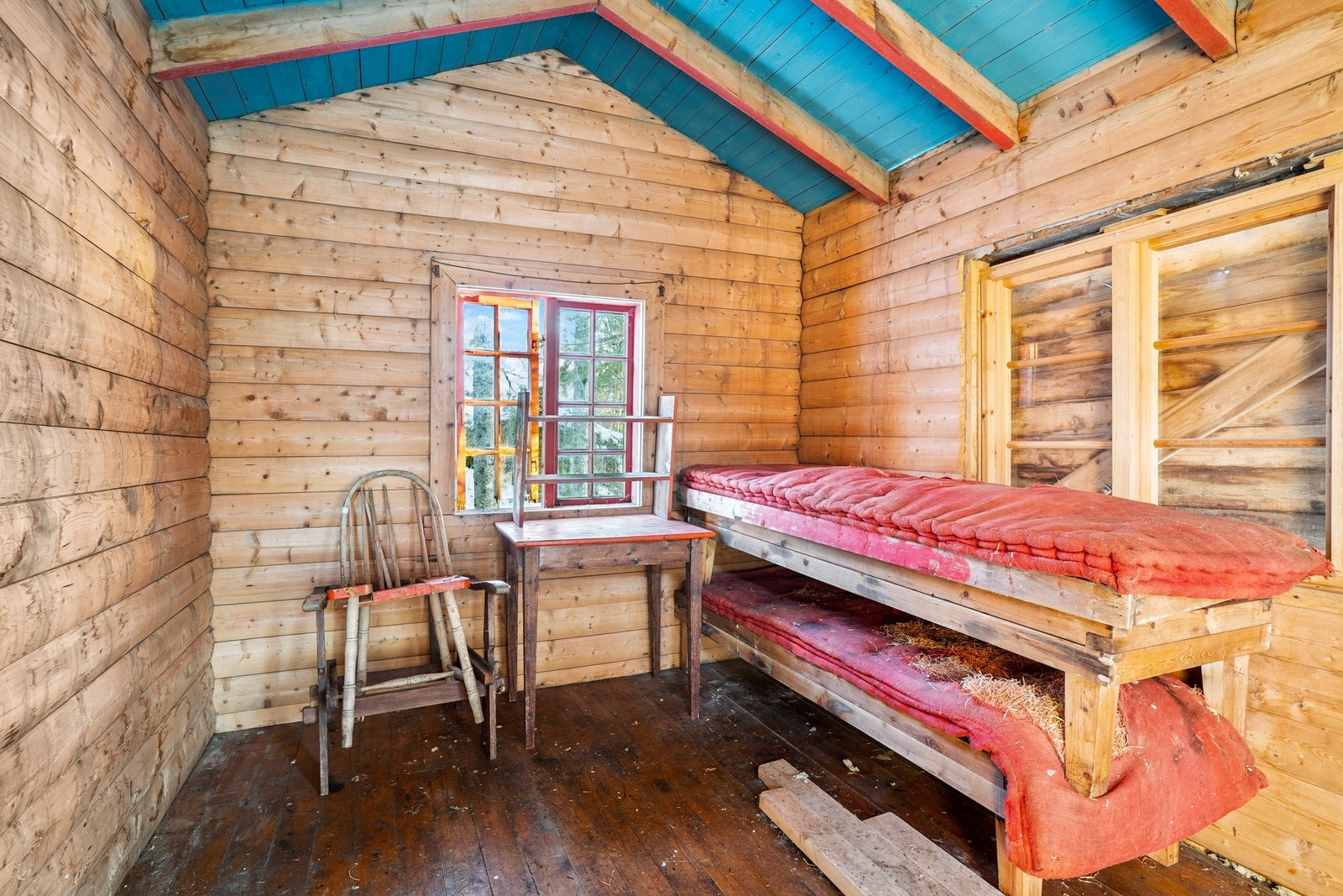 Innvendig bilde av hytten Galleribilde