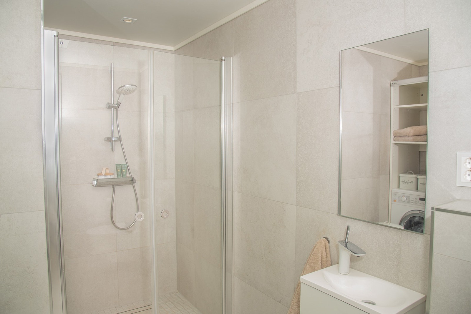 Bad nr 2. Opplegg for vaskemaskin. Galleribilde