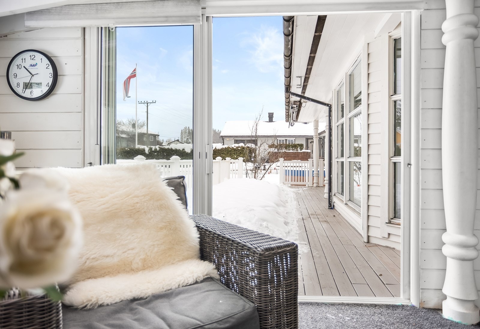 Uteplassen er en flott forlengelse av boligens sosiale soner. Galleribilde