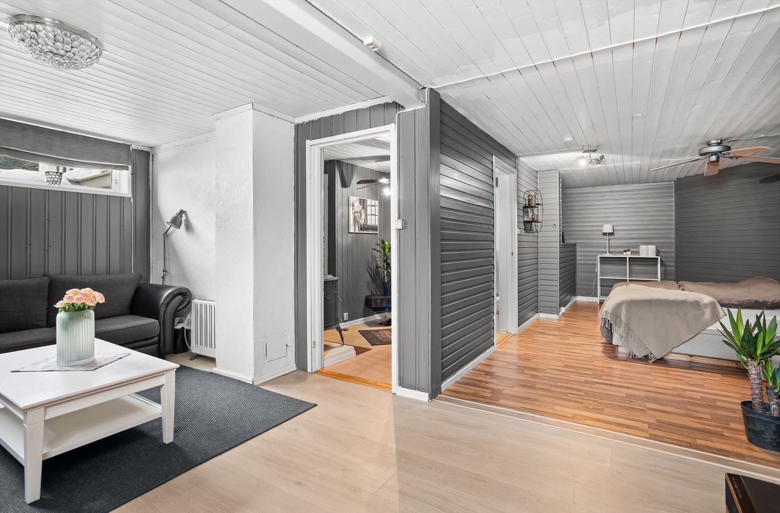 Den åpne løsningen i kjelleren skaper en luftig romfølelse. Galleribilde