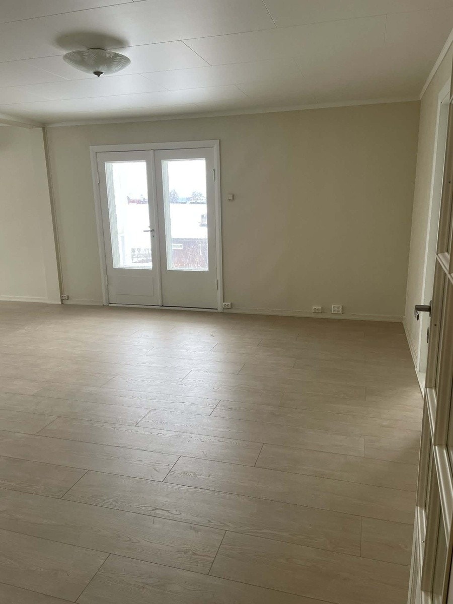 Stue med utgang til terrasse Galleribilde