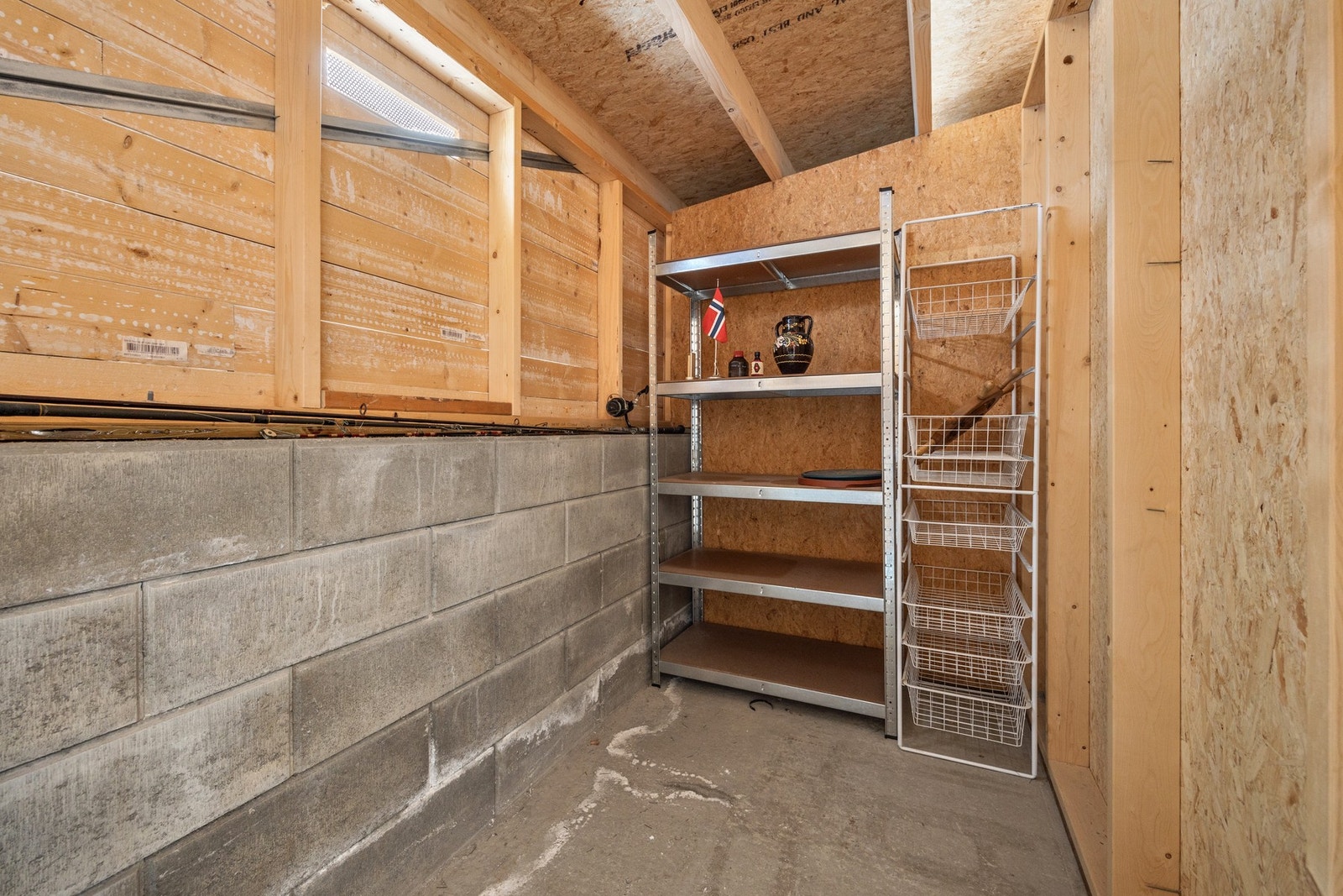 Garasje med bod - ca 25 kvm. Galleribilde