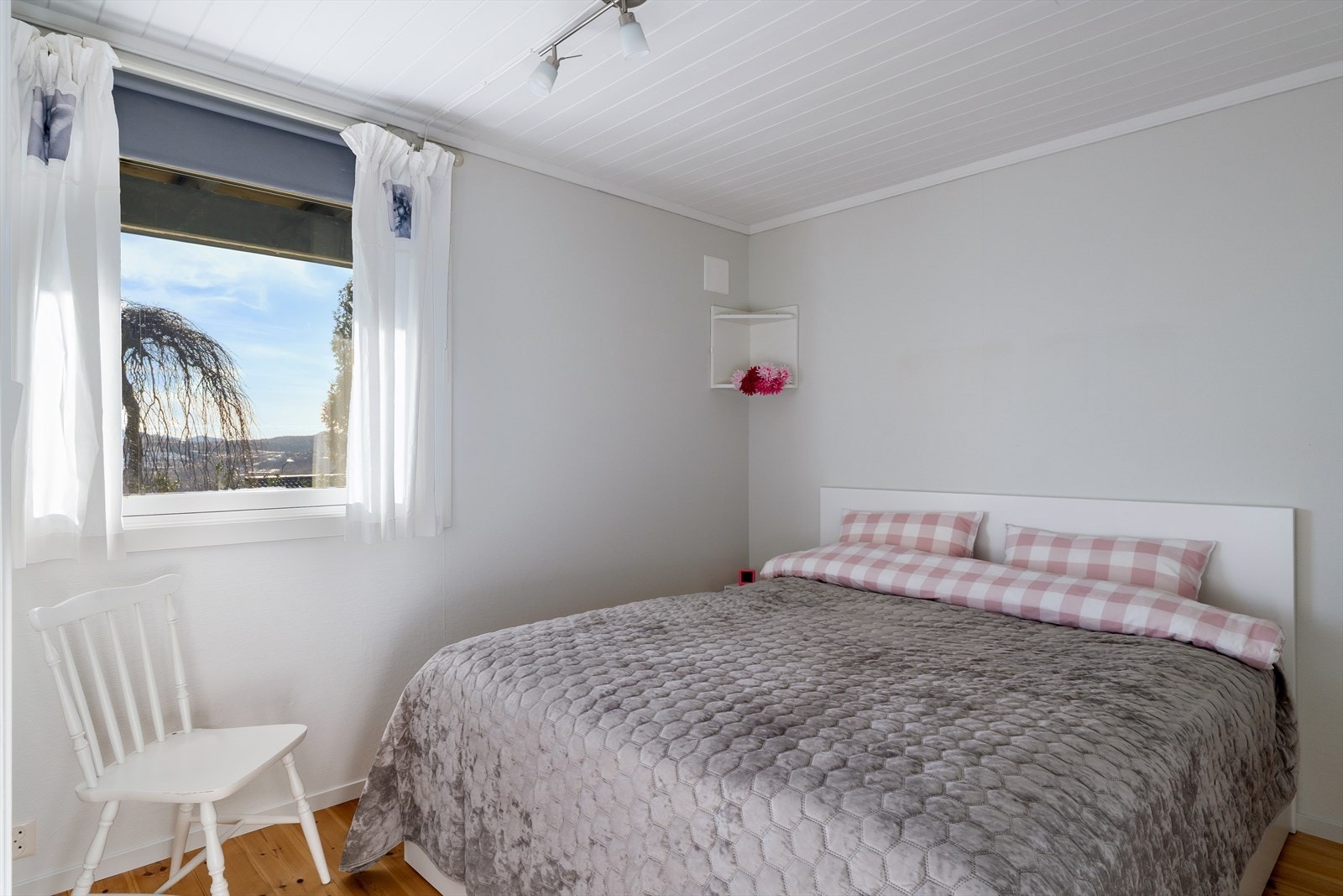 Soverom. Galleribilde