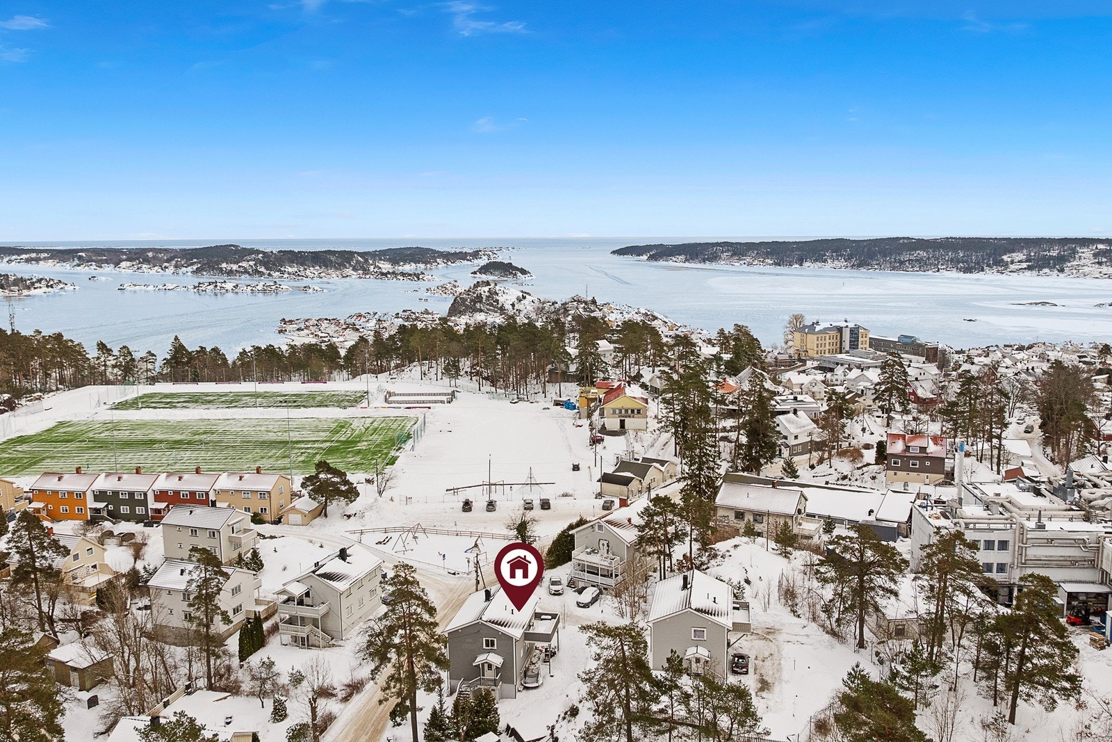 Lys og moderne 3-roms i 2. etasje med uteplass, god standard og nærhet til ALT! Galleribilde