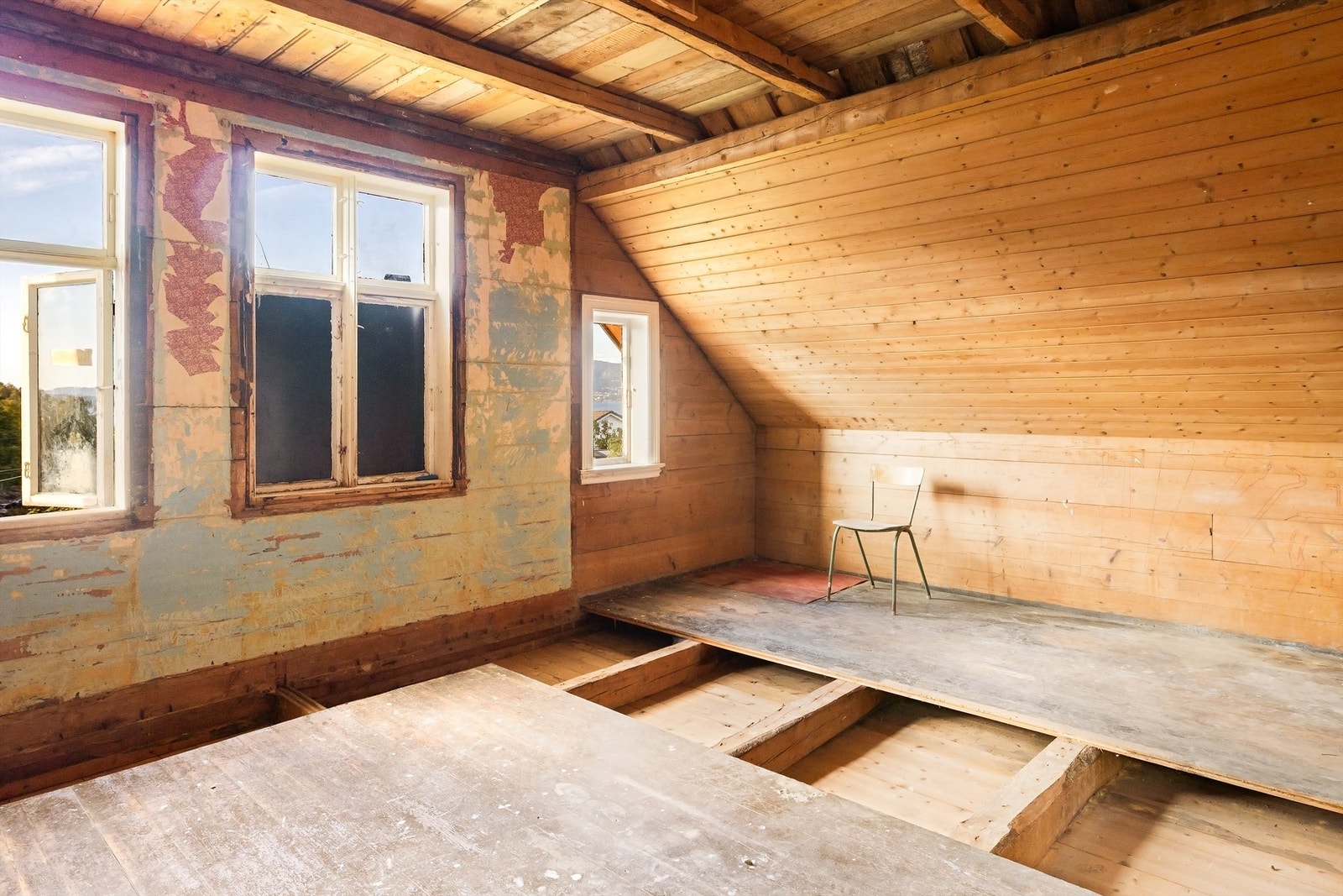 Hus søker nevenyttig kjøper med stå-på-vilje og god arbeidslyst. Galleribilde