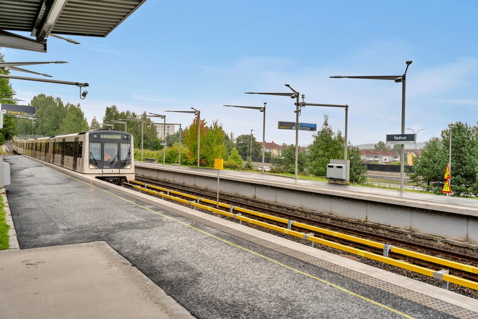 Rødtvet T-banestasjon ligger bare noen få minutters gange unna boligen. Galleribilde