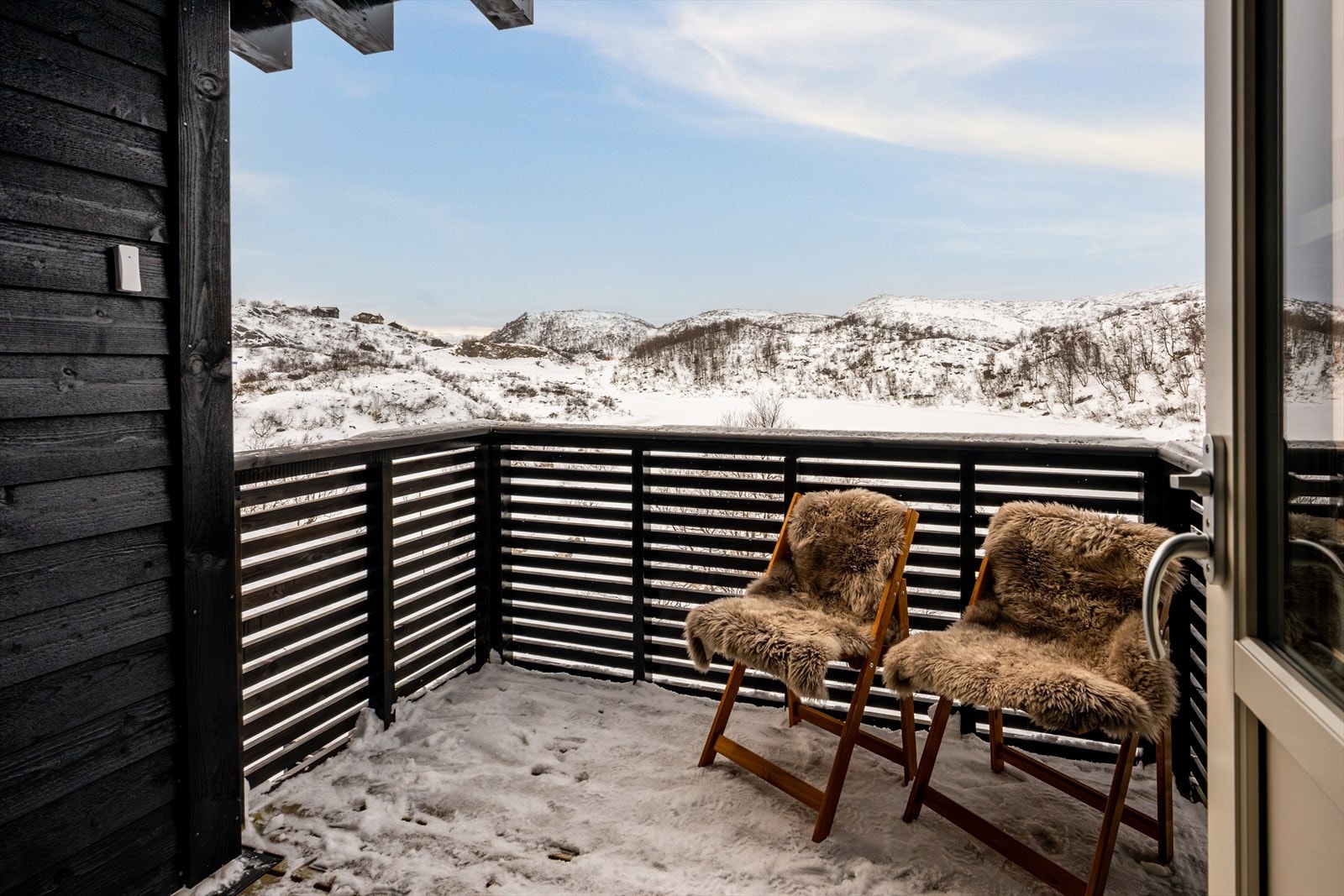 Balkong med kjekk utsikt. Galleribilde