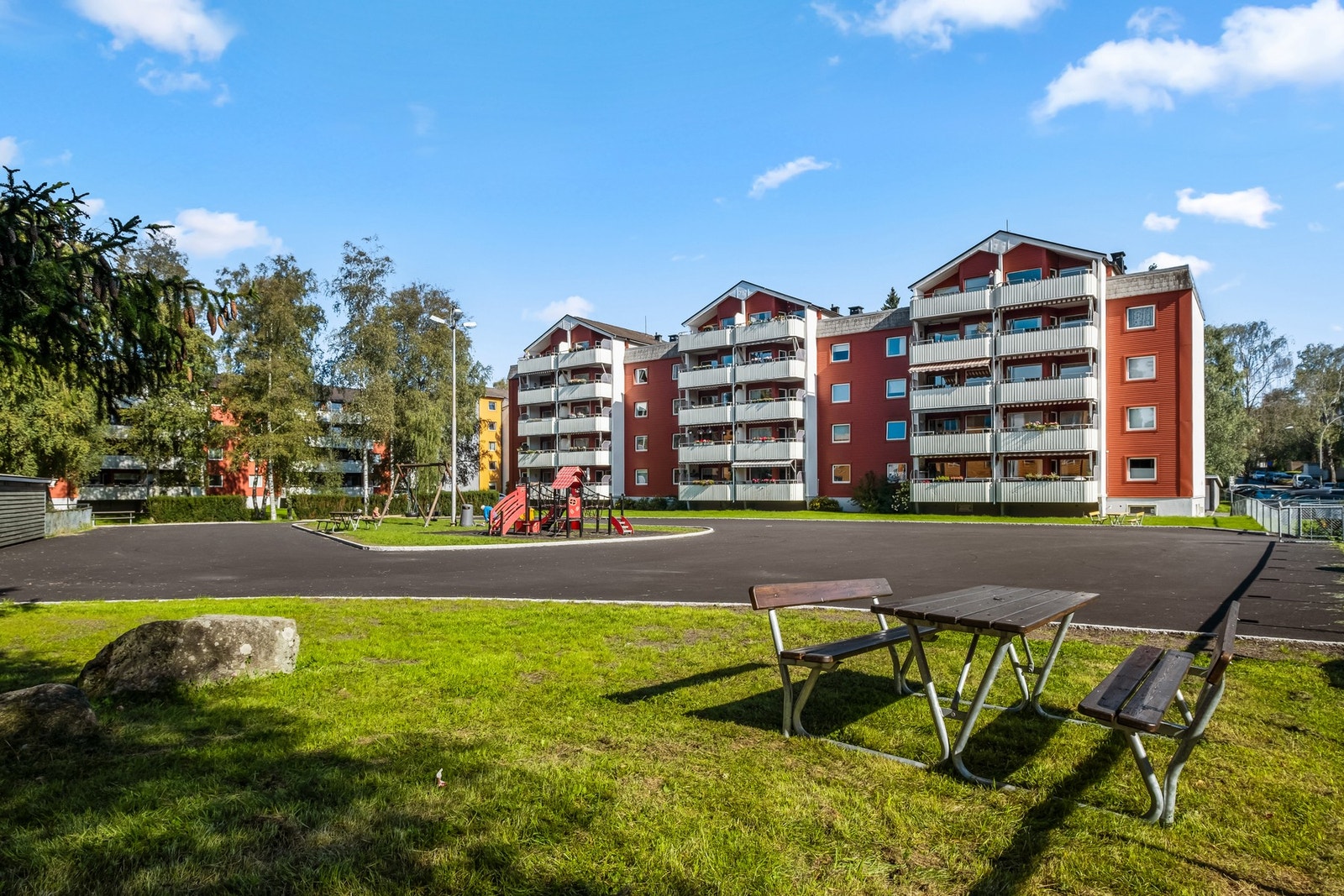 Her flytter du inn i et veldrevet og populært borettslag bestående av 657 andeler. Galleribilde