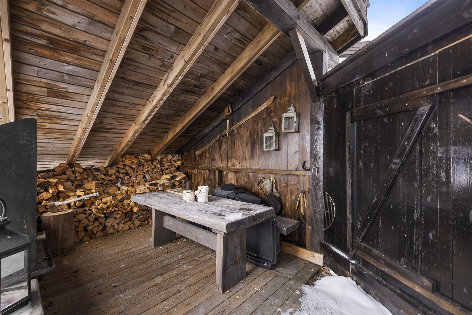 Overbygd uteplass Galleribilde