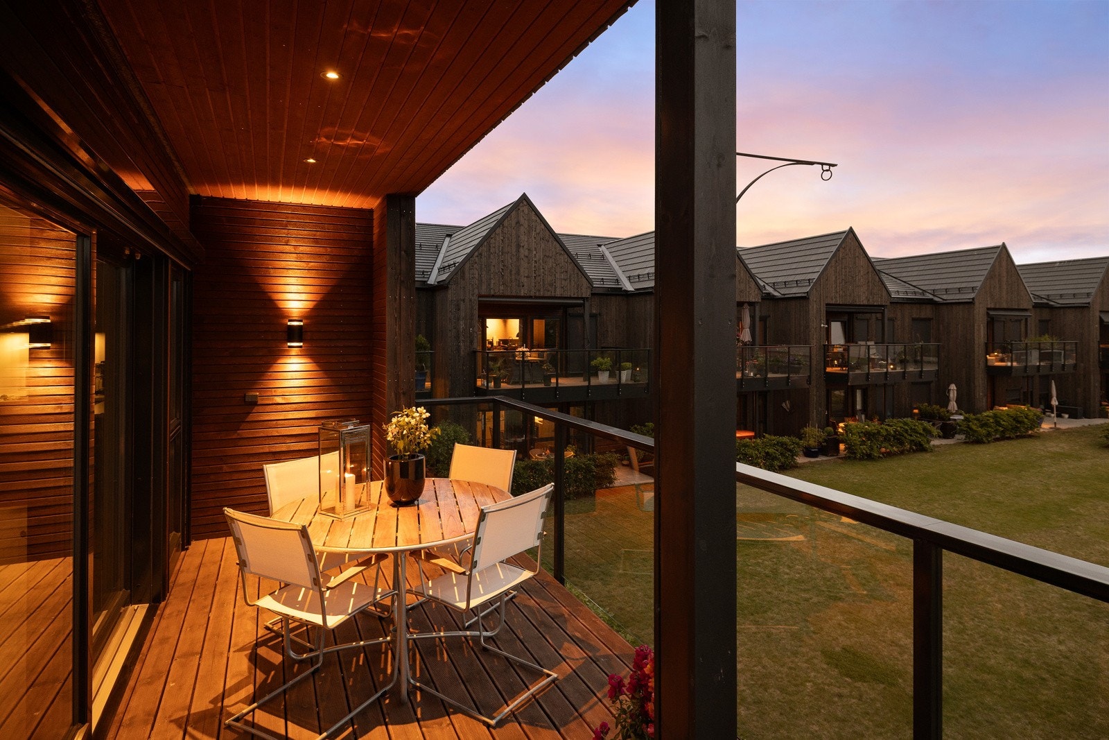 Dette er en super bolig for deg som ønsker å bo sentralt i Stavern, men likevel i et rolig område Galleribilde