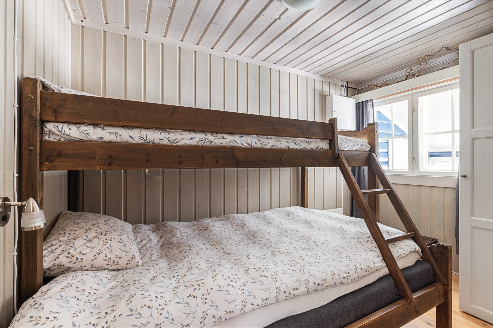 Soverom 2, med en familiekøye! Galleribilde