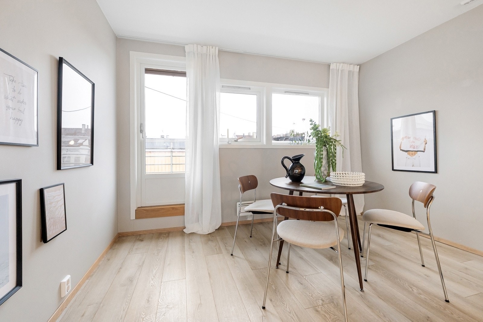 Fra spisestuen kommer du til leilighetens andre terrasse, som er sørøstvendt. Galleribilde