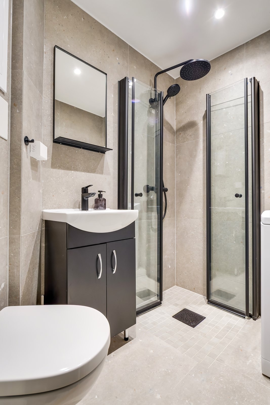 Elektriske varmekabler i gulvet Galleribilde