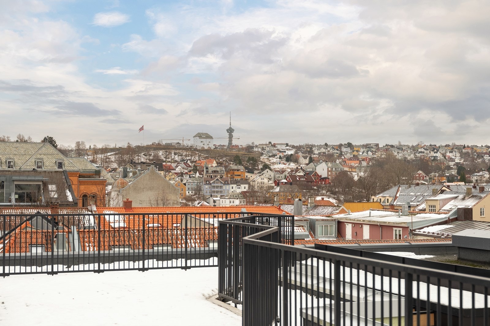 Her kan solen nytes fra soloppgang til solnedgang. Galleribilde