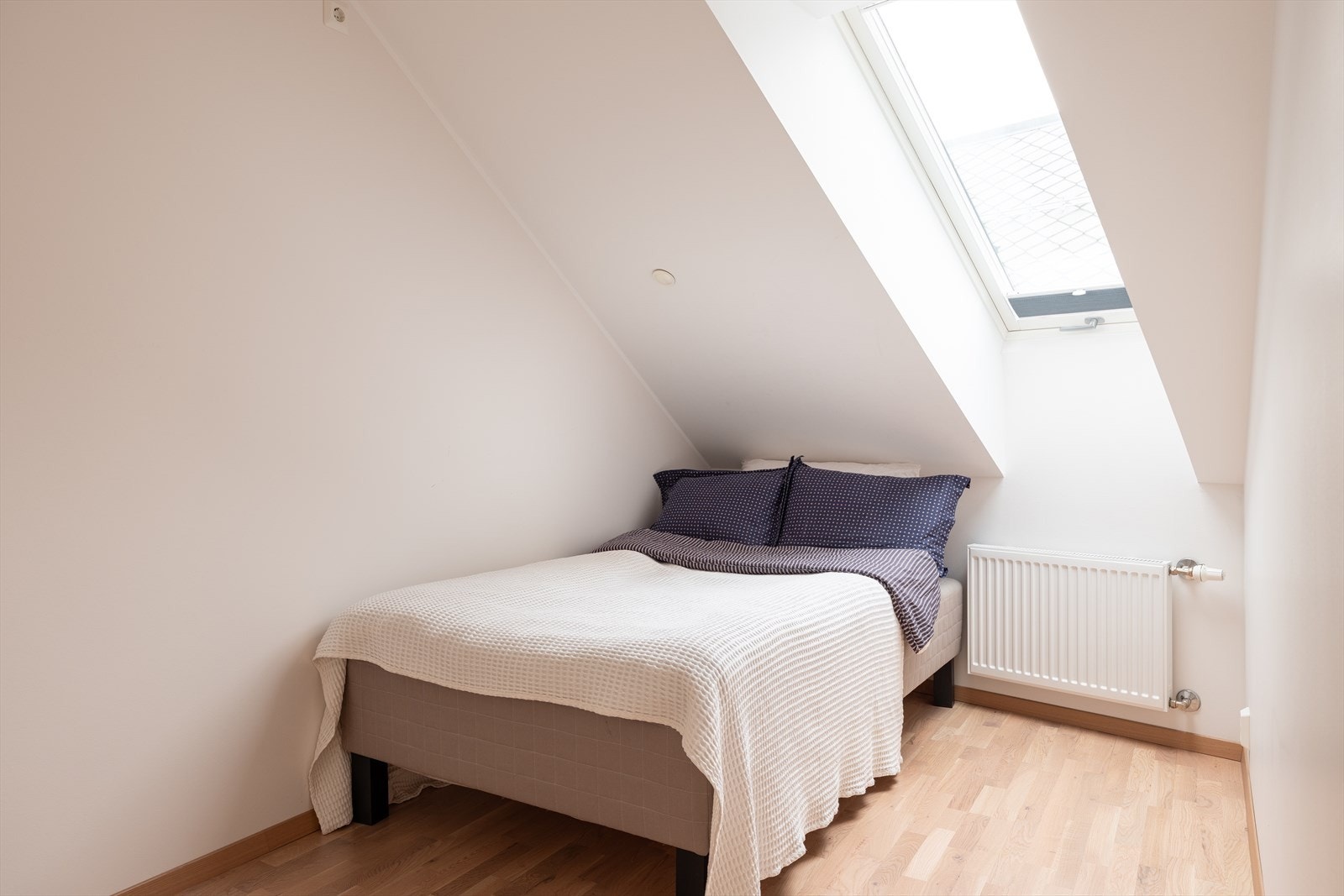 Leiligheten byr på 2 romslige soverom. Begge rommene måler 7,5m². Galleribilde