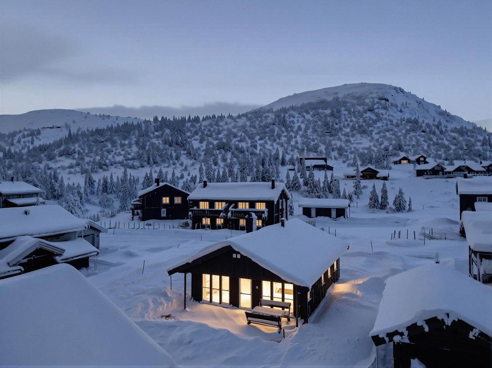 Lifjell har et flott, variert og egenartet turområde med fine rekreasjonsmuligheter sommer som vinter. Galleribilde
