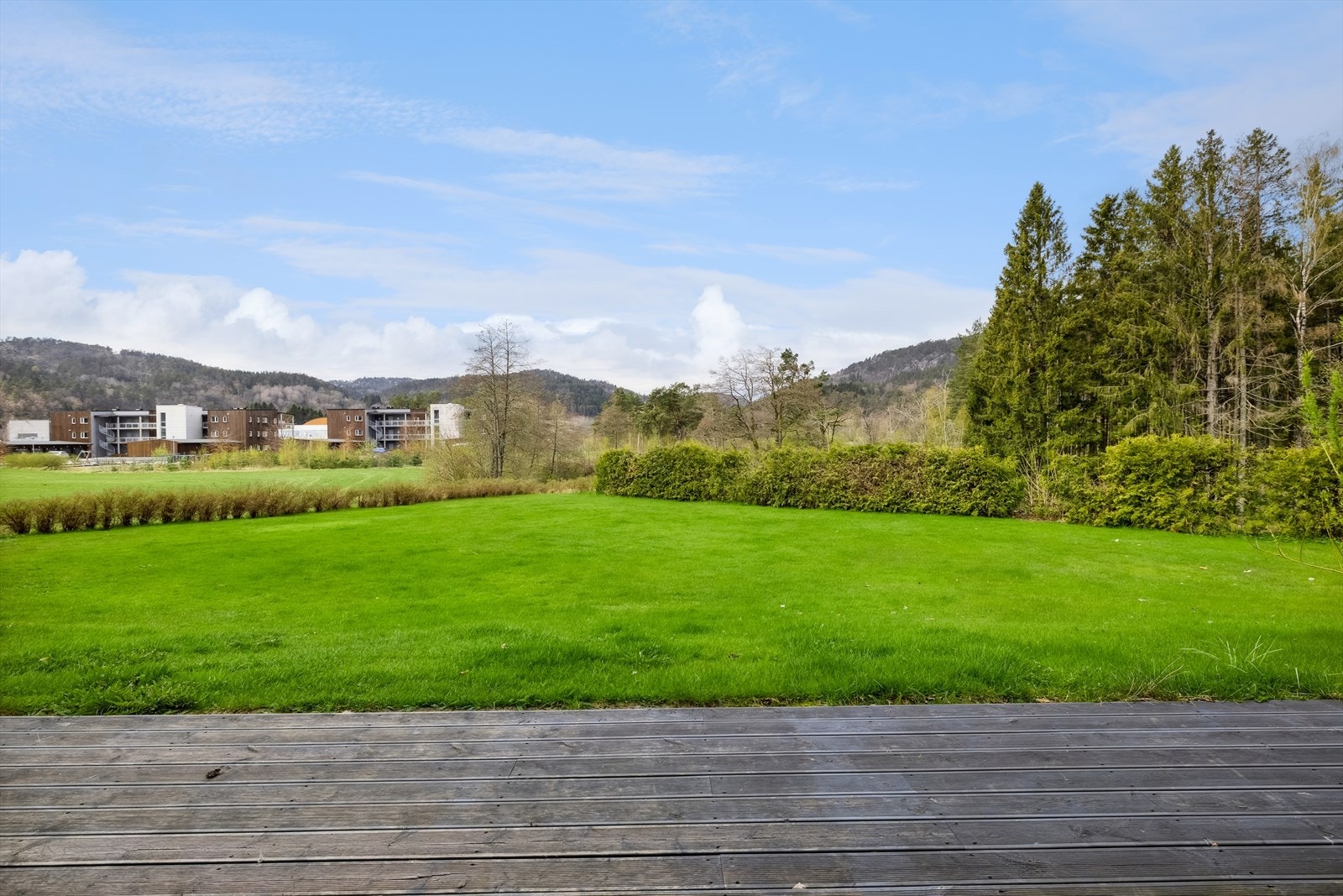 Landlig beliggenhet med gode solforhold Galleribilde