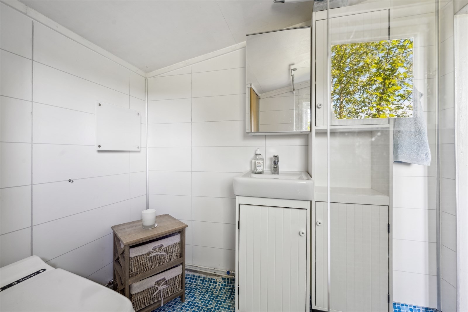 Her får du et bad med potensiale for oppgradering og personlig tilpasning. Galleribilde