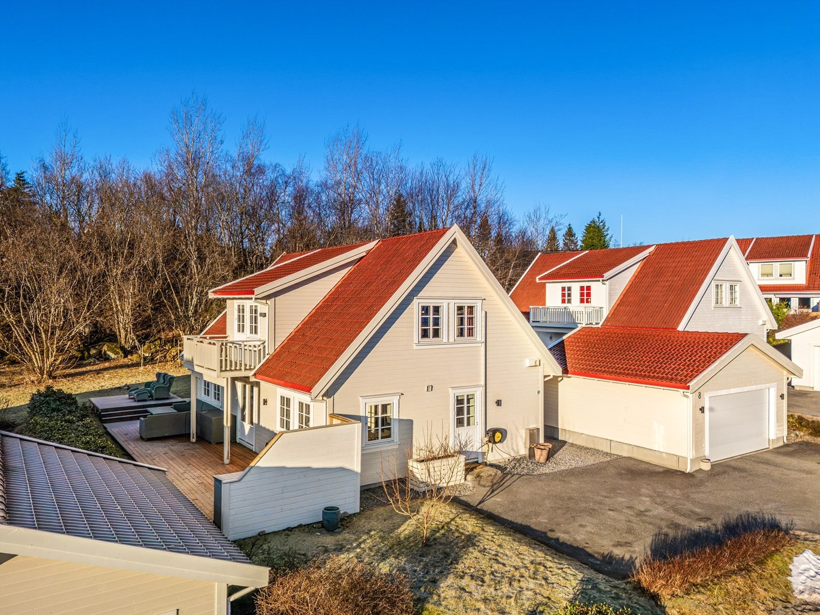 Velkommen til Remviksvingen 8 - presentert av Mathias Hole v/Møremegling. Galleribilde