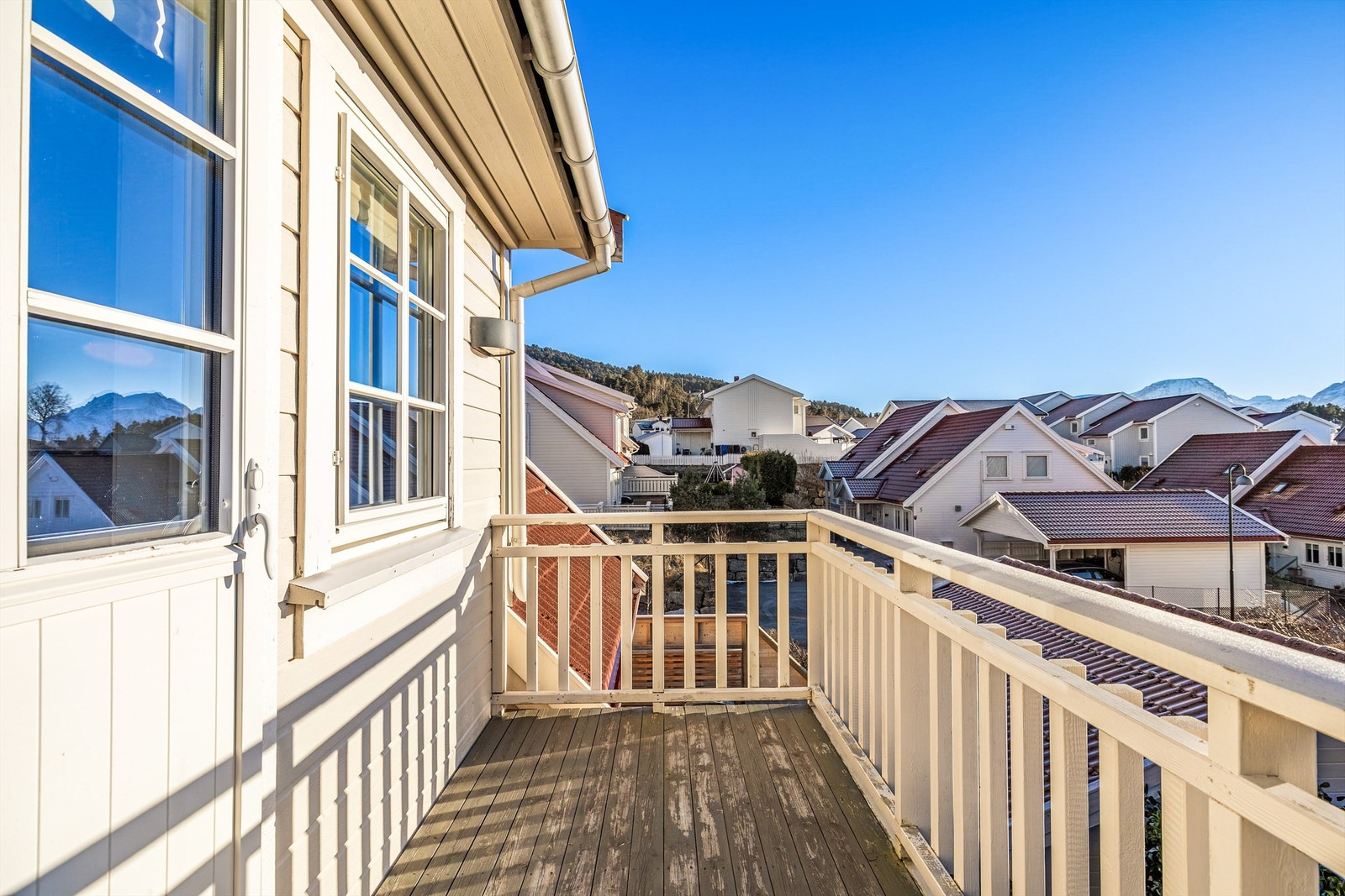 På balkongen kan du nyte gode solforhold. Galleribilde