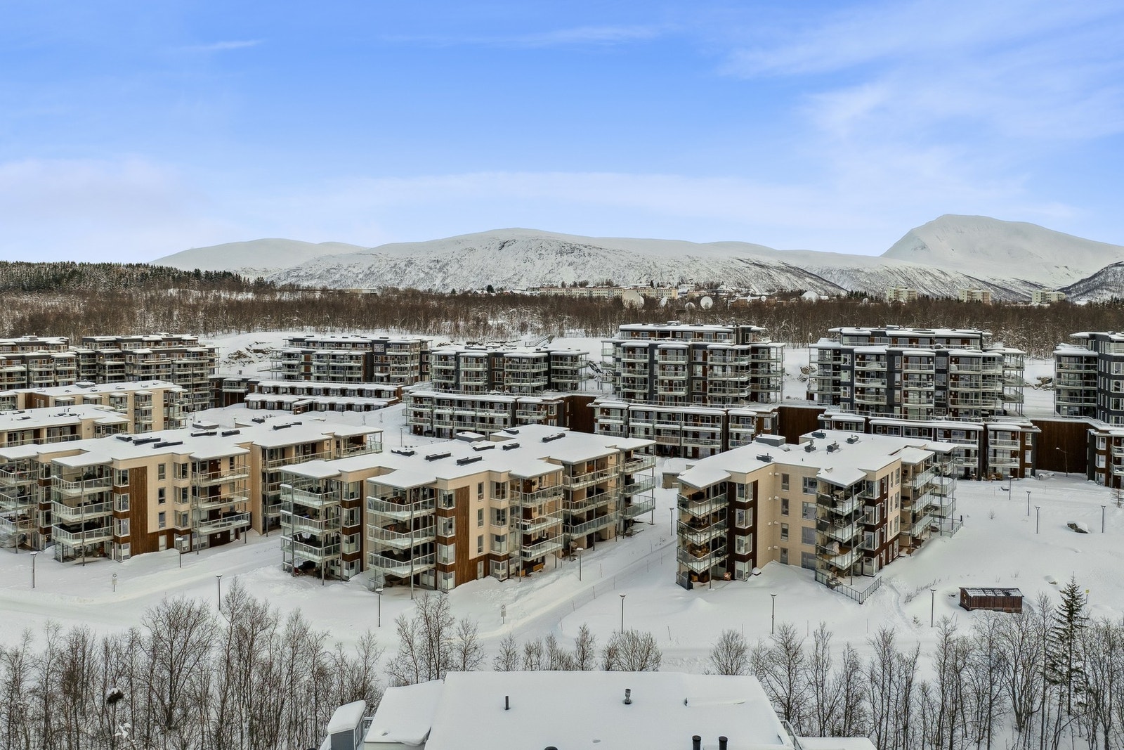 Området er svært attraktivt med gode sol-og utsiktsforhold Galleribilde