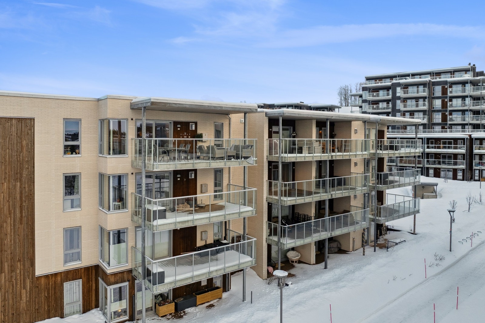 Fra balkongen kan man nyte lange sommerkvelder Galleribilde