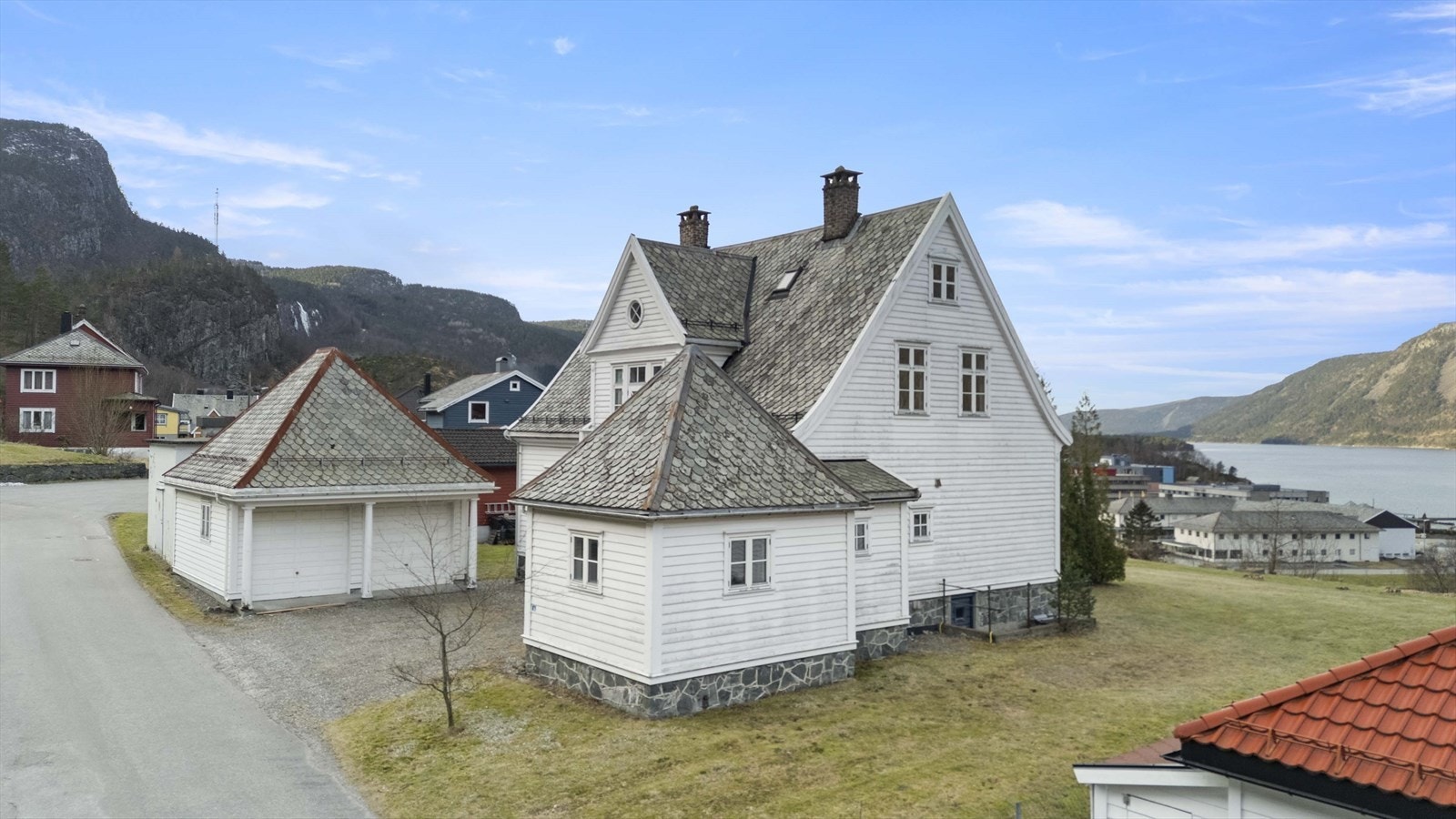 Flott eigedom med sentral plassering Galleribilde