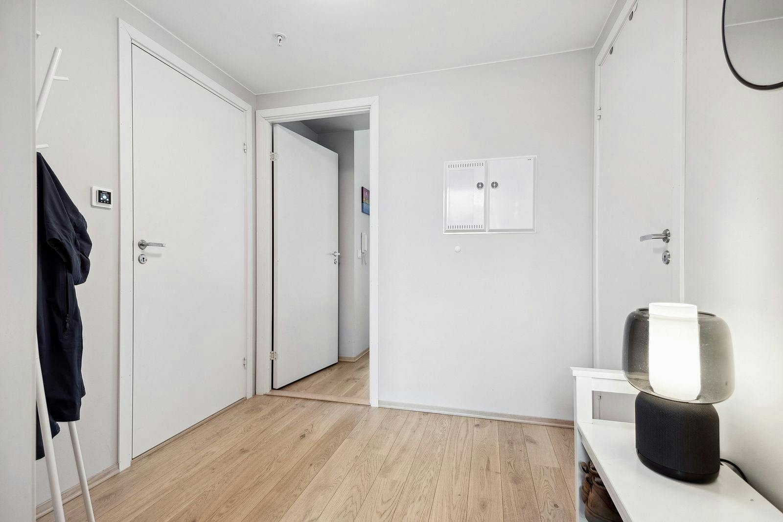 Leiligheten har tilgang på både innvendig bod samt en sportsbod i kjeller. Galleribilde