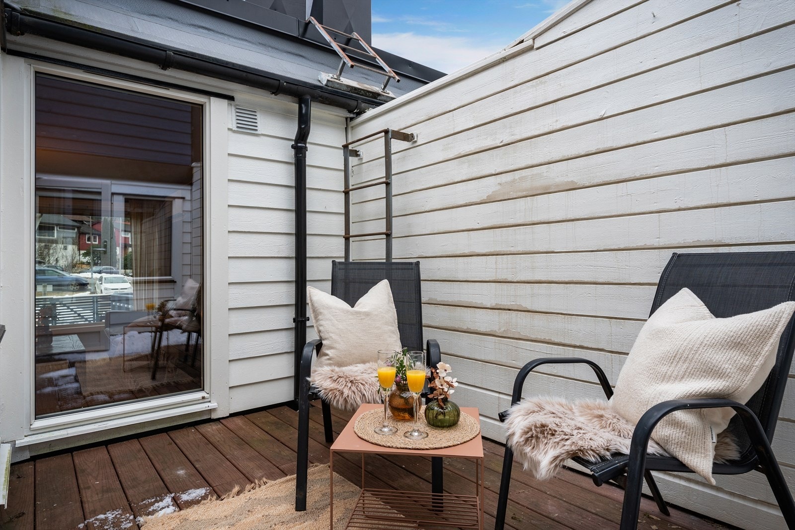 - Her kan du enkelt innrede med en hyggelig sittegruppe - Galleribilde