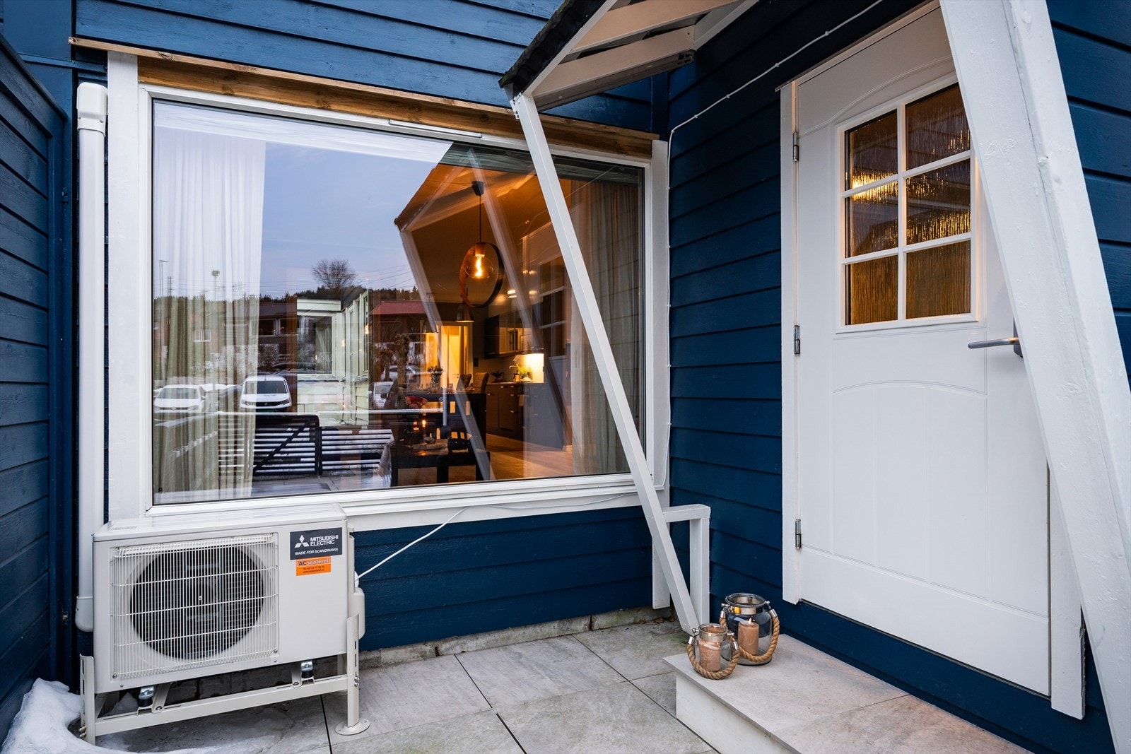 - Skjermet og privat inngangsparti - Galleribilde