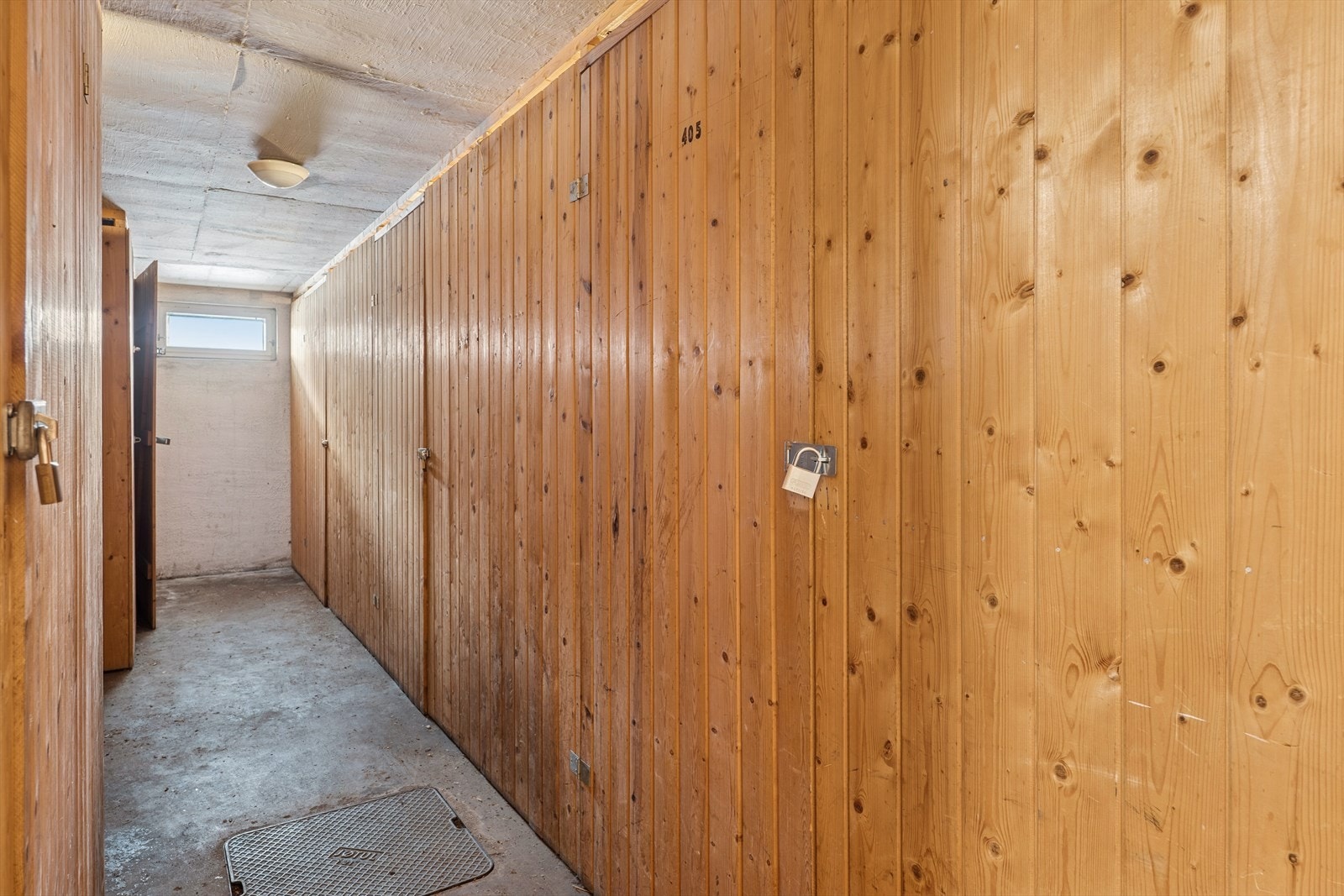 Leiligheten disponerer to boder i kjeller Galleribilde