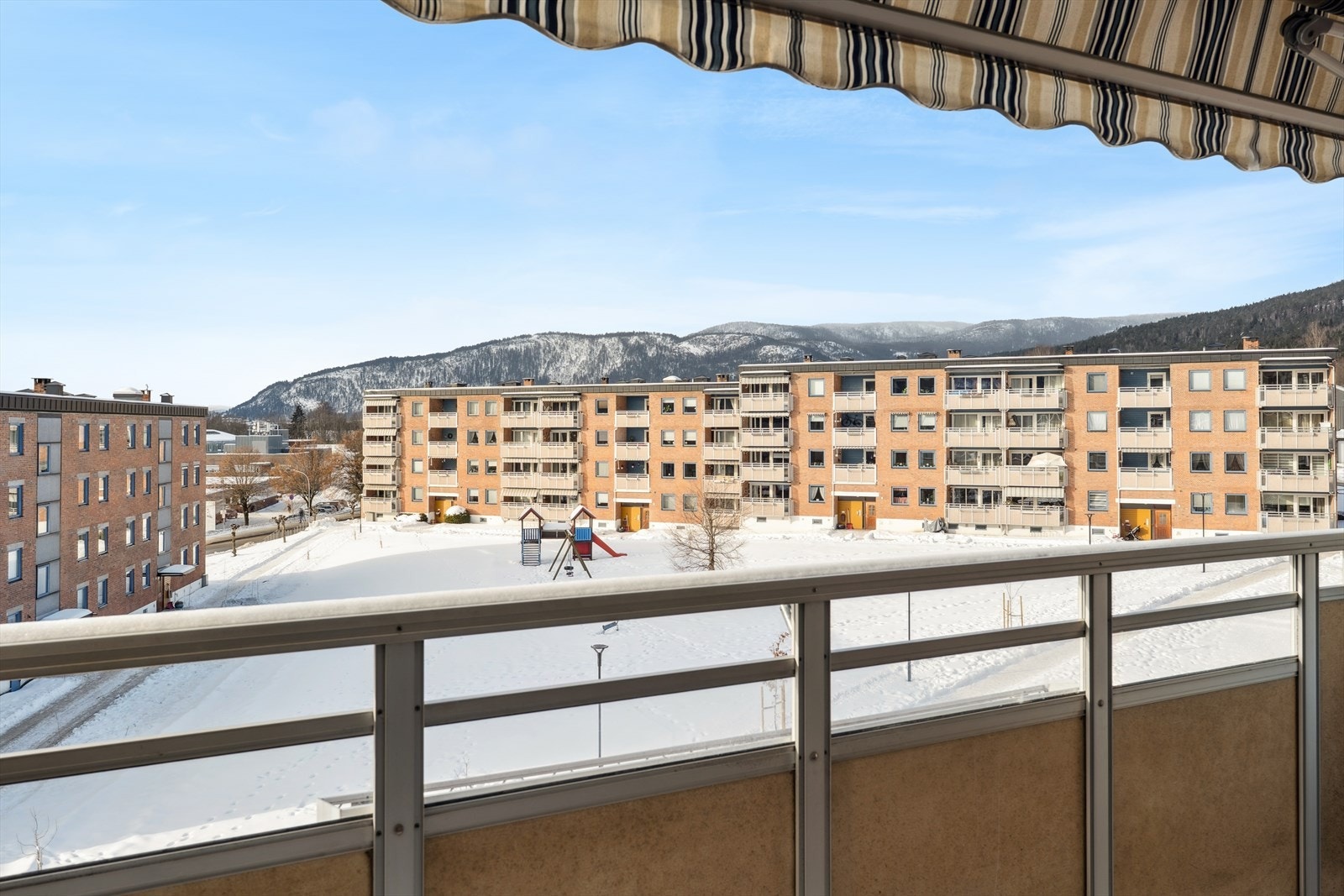 Fritt utsyn mot fellesareal Galleribilde