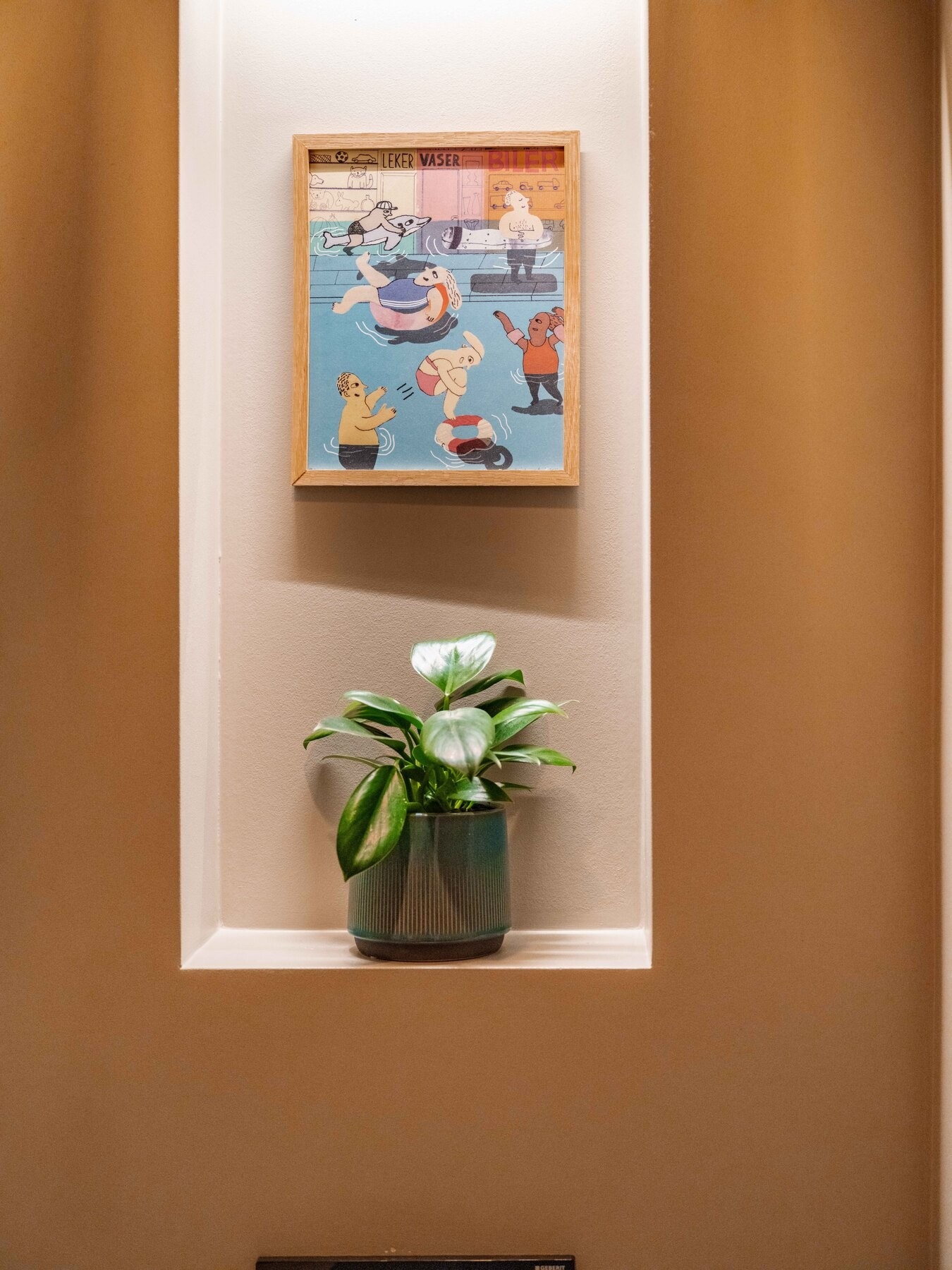 Både toalettrommet og badet har varmekabler i gulv. Galleribilde